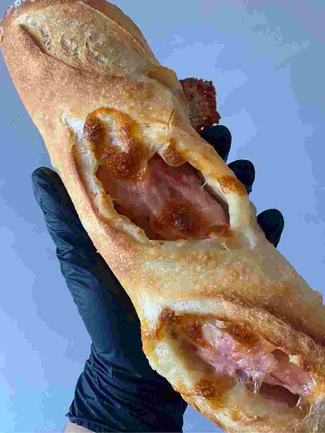 Baguete de presunto e queijo